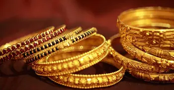 Gold hovers near 8-year high as 2nd coronavirus wave fears mount