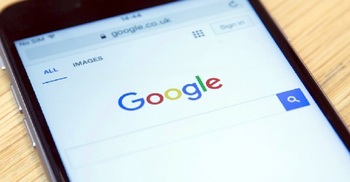 Google threatens to pull search engine in Australia