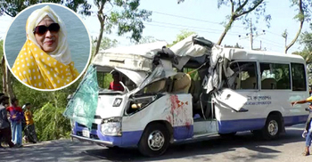 উইলস লিটলের শিক্ষা সফরের বাস দুর্ঘটনায় শিক্ষিকার হাত বিচ্ছিন্ন