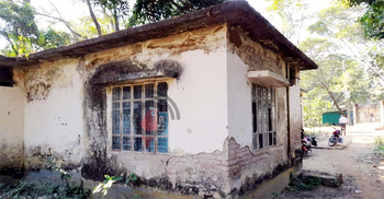 ছাগলনাইয়ার ৪ ইউনিয়ন পরিবার কল্যাণ কেন্দ্রের তিনটিই পরিত্যক্ত!