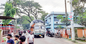 হিলি দিয়েও আমদানি হচ্ছে ভারতীয় পেঁয়াজ