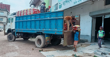 ধর্মঘটেও স্বাভাবিক হিলি স্থলবন্দর