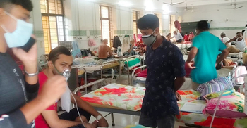 তিল ধারণের ঠাঁই নেই বগুড়ার দুই সরকারি হাসপাতালে