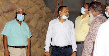 অতিরিক্ত ধান মজুত করায় লাখ টাকা জরিমানা