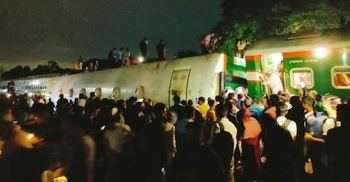 গাজীপুরে দ্রুতযান এক্সপ্রেসের চার বগি লাইনচ্যুত, ট্রেন চলাচল বন্ধ