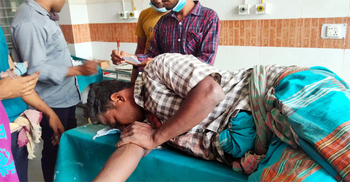 জমির বিরোধে ভাইয়ে ভাইয়ে সংঘর্ষ, হাতুড়িপেটা-কোপে জখম ৭