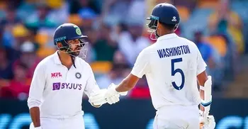 India keep hopes alive with fightback
