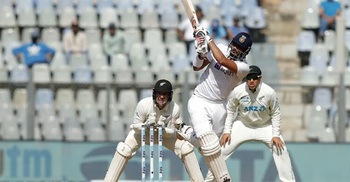 India set New Zealand 540-run target