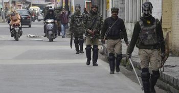 India to withdraw 10,000 paramilitary personnel from J&K