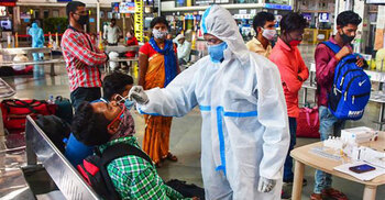 India witnesses over 2 lakh fresh Covid cases, 1,038 more deaths