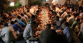 আনন্দমুখর রীতিতে পালিত হয় ইরাকের মাহে রমজান