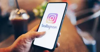 ইনস্টাগ্রাম চ্যাটিং থিম বদলাবেন যেভাবে