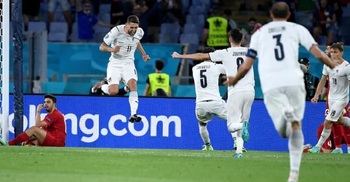 Italy ease past Turkey in Euros opener