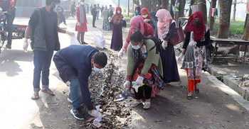 বর্জ্য কুড়িয়ে বর্জ্য ব্যবস্থাপনার কোর্সের ‘প্রাকটিক্যাল ক্লাস’