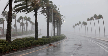 Hurricane Ian pummels Florida’s Gulf Coast, 2 million without power