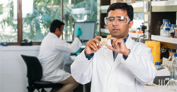 বাংলাদেশের অনেক ছেলে বিদেশের গবেষক-বিজ্ঞানী, এদের দেশে আনুন