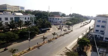 Deserted streets as India observes 'Janata Curfew'
