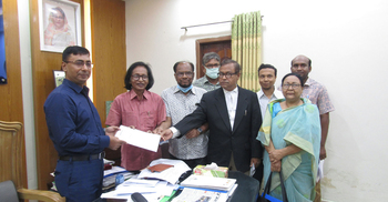 ভৈরব নদের বালু উত্তোলনের প্রতিবাদে স্মারকলিপি