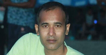 অন্তঃসত্ত্বা স্ত্রী হাসপাতালে, সড়কে প্রাণ গেলো স্বামীর