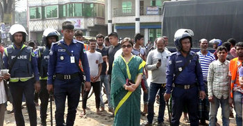 উচ্ছেদ অভিযানে ম্যাজিস্ট্রেট লাঞ্ছিত, প্রকৌশলীকে মারপিট