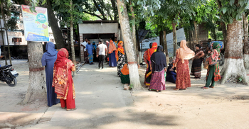 খুঁটিতে উঠে তার মেরামতের সময় বিদ্যুৎস্পৃষ্টে মিস্ত্রির মৃত্যু