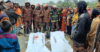 ঝিনাইদহ সড়কে ঝরলো ৩ যুবকের প্রাণ