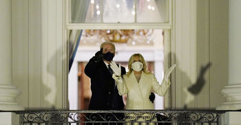 Biden takes the helm, appeals for unity to take on crises