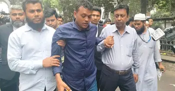 SCBA voting suspended, police charge baton on journalists