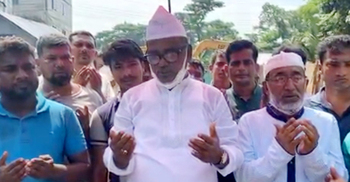 মাওলানা নেই, নিজেই মোনাজাত ধরলেন কাদের মির্জা