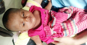 ব্যাংকের সিঁড়ির নিচে কাঁদছিল ৩ মাসের শিশু, সন্ধান নেই মা-বাবার