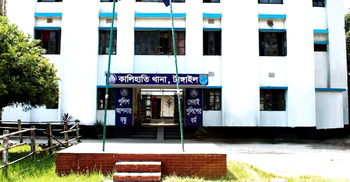 মাদরাসায় মিললো শিশুর ঝুলন্ত মরদেহ