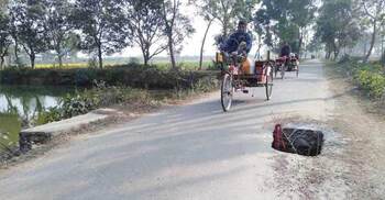 ভাঙা কালভার্টে বেড়েছে জনদুর্ভোগ