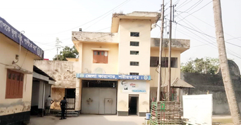 ভুল আসামির মুক্তি : ডেপুটি জেলার বরখাস্ত, জেলার প্রত্যাহার