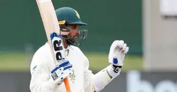 Maharaj lifts South Africa to 384-7 at lunch