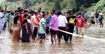 ফেনী নদীর শূন্যরেখায় দুই বাংলার মিলনমেলা