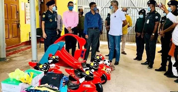 খেলনাসামগ্রী পেল কুমিল্লা কারাগারের শিশুরা