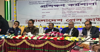 ‘দুর্নীতির বিরুদ্ধে ভ্যানগার্ড হয়ে কাজ করবেন সাংবাদিকরা’