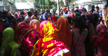 শিশু গৃহকর্মীর লাশ রেখে পালানোর সময় স্বামী-স্ত্রী ধরা