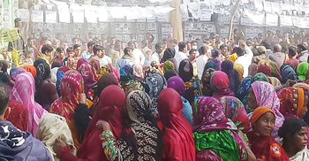 কুড়িগ্রামে কেন্দ্র দখল নিয়ে উত্তেজনা, চার কেন্দ্রে ভোট স্থগিত