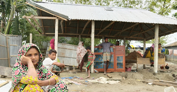 করোনার মধ্যে বন্যা : দুর্দিনের মেঘ দেখছে কুড়িগ্রামবাসী