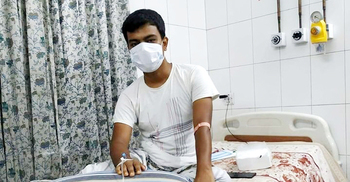 বাঁচতে চান ক্যান্সার আক্রান্ত কলেজশিক্ষক শাহাদৎ