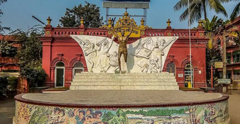 কুষ্টিয়ায় পুলিশের সামনে টেন্ডার ছিনতাইয়ের অভিযোগ