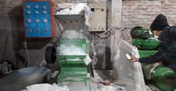 সাতক্ষীরায় মেশিনের আঘাতে প্রাণ গেল শ্রমিকের