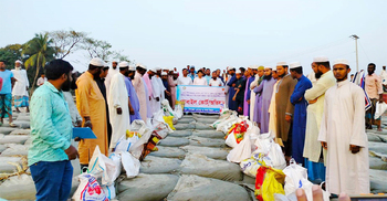 ২০ জেলের লাখ টাকা জরিমানা, মাছ গেলো এতিমখানায়