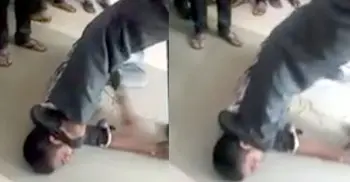 তেল চুরির অভিযোগে পা দিয়ে কিশোরের গলা চেপে ধরলেন ব্যবসায়ী