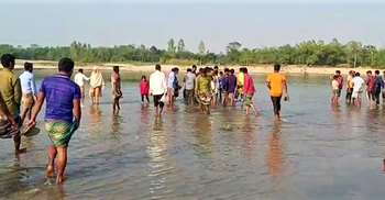 ৪৬ দিন পর মেয়ের অর্ধগলিত মরদেহ উদ্ধার, এখনো নিখোঁজ বাবা