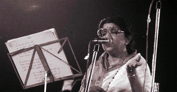 লতা মঙ্গেশকর: কণ্ঠই চিরকালীন সংগীত পরিচয়