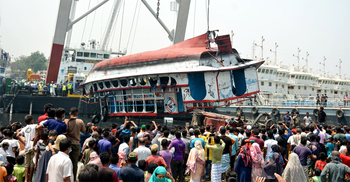 শীতলক্ষ্যায় লঞ্চডুবে ৩৪ জনের মৃত্যু: ১৪ আসামির ১১ জনকেই অব্যাহতি