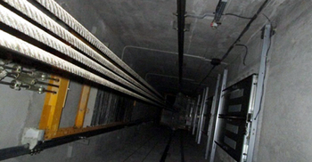 লিফট ছিঁড়ে ৪০ মিনিট ভেতরে আটকে শ্রমিকের মৃত্যু