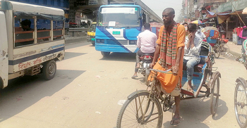 ‘লকডাউন নয়, তিনবেলা খেয়ে-পরে বাঁচতে চাই’